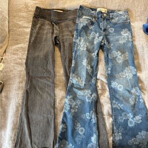 2 pairs abercrombie jeans